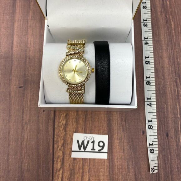 MACY’S CUBIC ZIRCONIA GOLD “LOVE” WATCH WITH BLACK BRACELET COMBO W19 - Picture 4 of 4